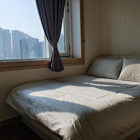 Dongdaemun Modern Studio Сеул Экстерьер фото