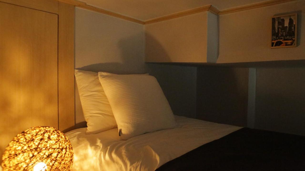 Dongdaemun Modern Studio Сеул Экстерьер фото