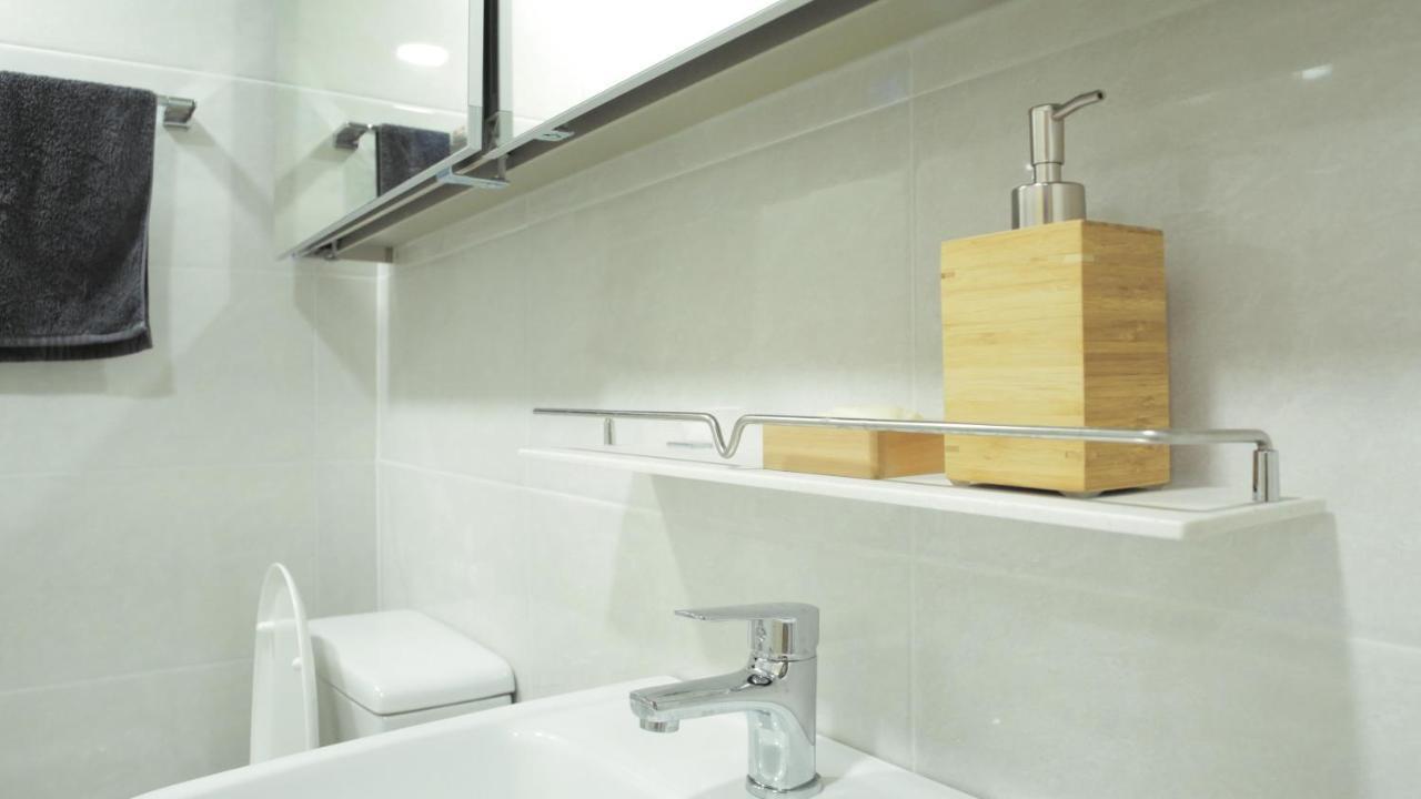 Dongdaemun Modern Studio Сеул Экстерьер фото
