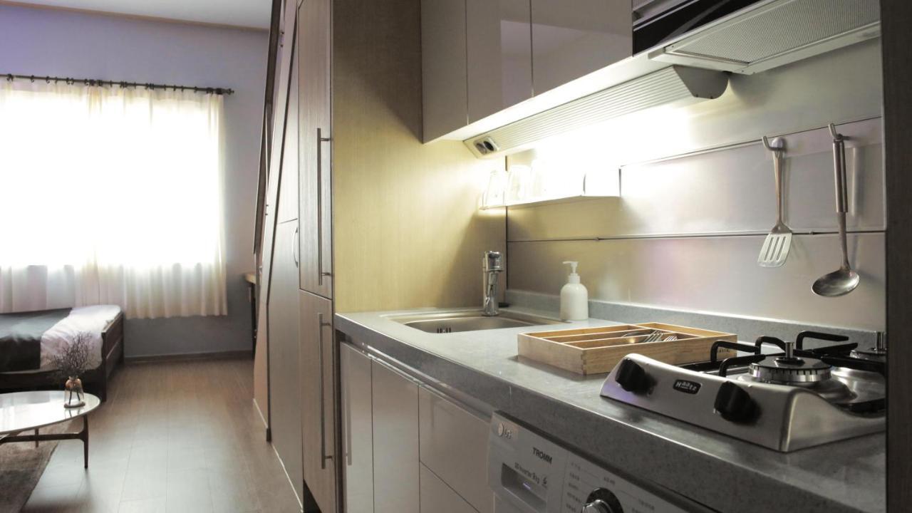 Dongdaemun Modern Studio Сеул Экстерьер фото