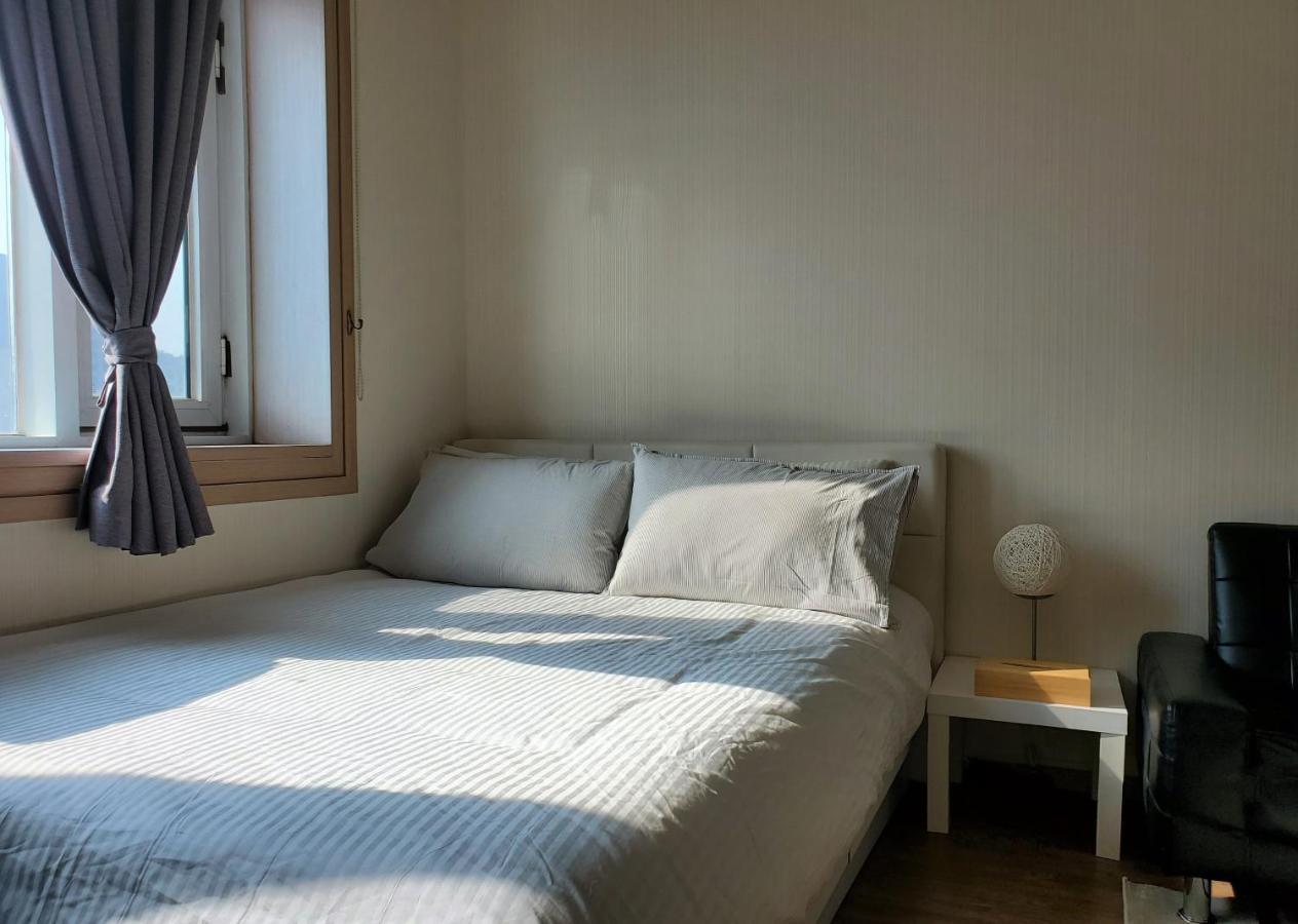 Dongdaemun Modern Studio Сеул Экстерьер фото